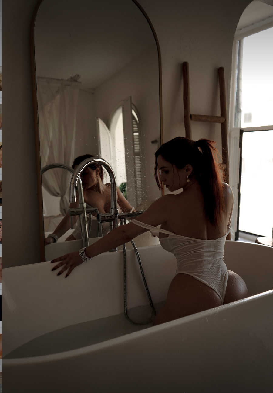 A playful frame from Miranda Faith nude — online in Nouakchott