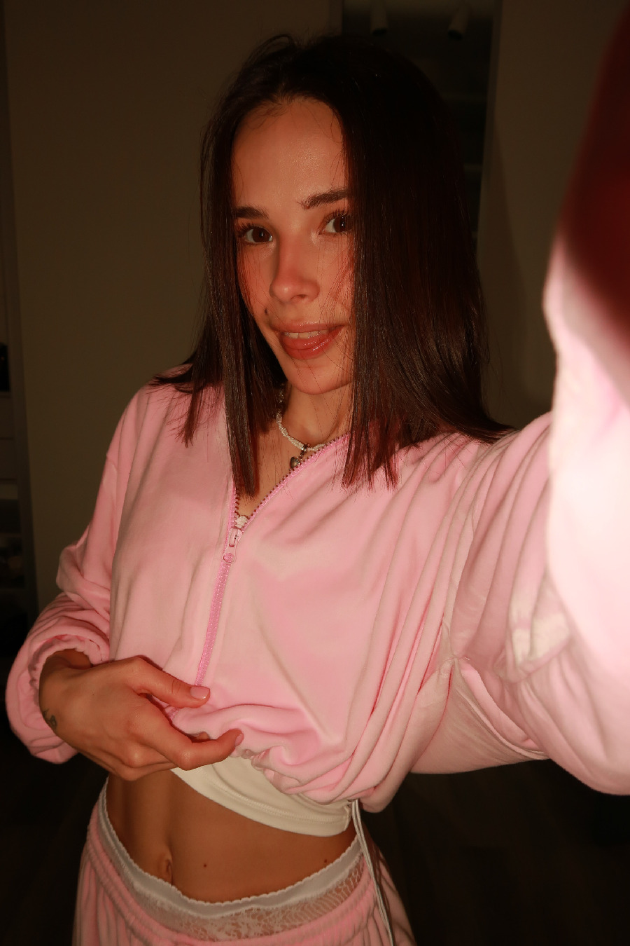 Tina brings the glow — live moments in Nouakchott